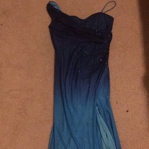 This is two toned ombré blue prom/homecoming dress